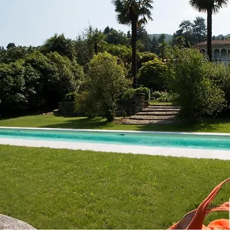 Sleeps 16 Pool Wifi バヴェーノ