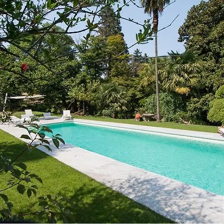 Sleeps 16 Pool Wifi * バヴェーノ